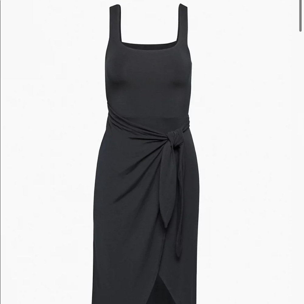 Aritzia | Wilfred Saturn Midi Dress 🌷